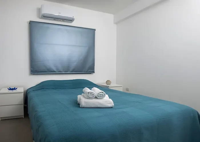 Lovely 2 Bed In City Centre Ларнака